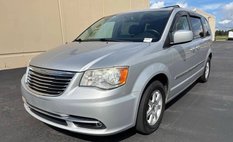 2012 Chrysler Town and Country Touring