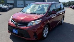2019 Toyota Sienna LE