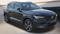 2026 Volvo XC40 B5 Core