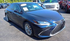 2022 Lexus ES 300h Ultra Luxury