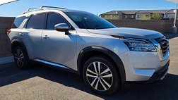 2023 Nissan Pathfinder Platinum