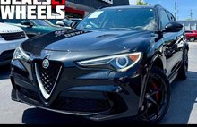 2018 Alfa Romeo Stelvio Quadrifoglio