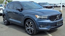 2022 Volvo XC40 T5 R-Design