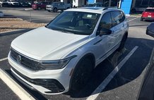 2022 Volkswagen Tiguan SE R-Line Black