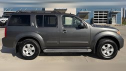 2006 Nissan Pathfinder LE