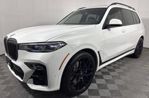 2022 BMW X7 M50i