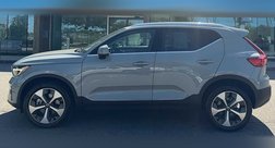 2024 Volvo XC40 B5 Plus Bright Theme