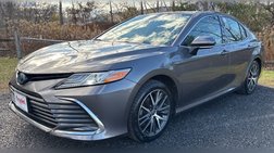 2022 Toyota Camry Hybrid XLE