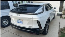 2024 Cadillac LYRIQ Luxury 2