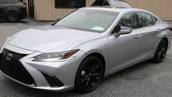 2022 Lexus ES 300h F SPORT