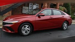 2025 Hyundai Elantra SE
