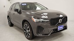 2025 Volvo XC60 B5 Plus Dark Theme