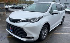 2023 Toyota Sienna XLE