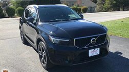 2023 Volvo XC40 B5 Core