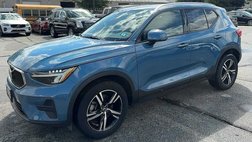 2023 Volvo XC40 B5 Core