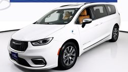 2023 Chrysler Pacifica Hybrid Pinnacle