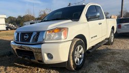 2014 Nissan Titan SV