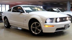 2005 Ford Mustang GT Deluxe