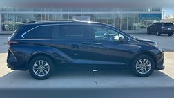 2023 Toyota Sienna XLE