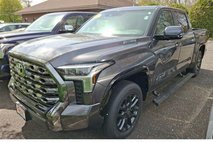 2025 Toyota Tundra Platinum HV