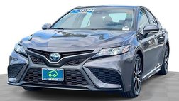 2022 Toyota Camry Hybrid SE