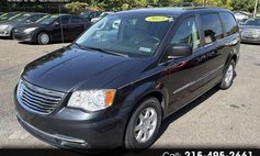 2013 Chrysler Town and Country Touring