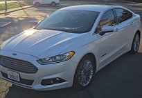 2014 Ford Fusion Hybrid SE