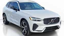 2025 Volvo XC60 B5 Ultra Dark Theme