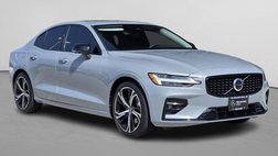 2024 Volvo S60 B5 Plus Dark Theme