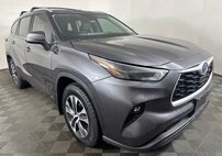 2024 Toyota Highlander Hybrid XLE