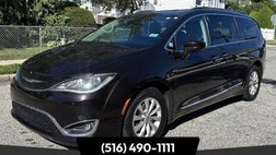 2017 Chrysler Pacifica Touring L FWD