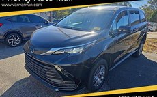 2024 Toyota Sienna LE 8-Passenger