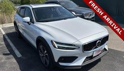 2023 Volvo V60 Cross Country B5 Plus