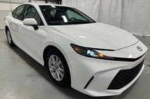 2025 Toyota Camry Hybrid LE