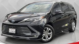 2023 Toyota Sienna Platinum 7-Passenger