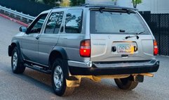 1998 Nissan Pathfinder LE