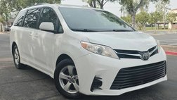 2018 Toyota Sienna LE