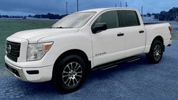 2022 Nissan Titan SV