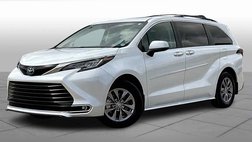 2023 Toyota Sienna XLE