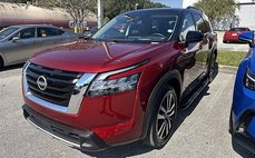 2023 Nissan Pathfinder Platinum