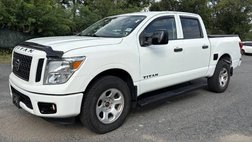 2017 Nissan Titan SV