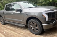 2022 Ford F-150 Lightning Lariat