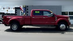 2022 Ford F-450 Super Duty Platinum