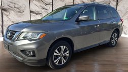 2017 Nissan Pathfinder SV