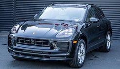 2025 Porsche Macan T