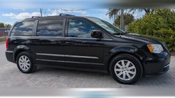 2016 Chrysler Town and Country Touring