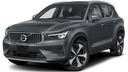 2025 Volvo XC40 B5 Plus Bright Theme