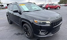 2023 Jeep Cherokee Altitude Lux