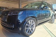 2026 Land Rover Range Rover P550e SE