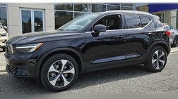 2025 Volvo XC40 B5 Core Bright Theme